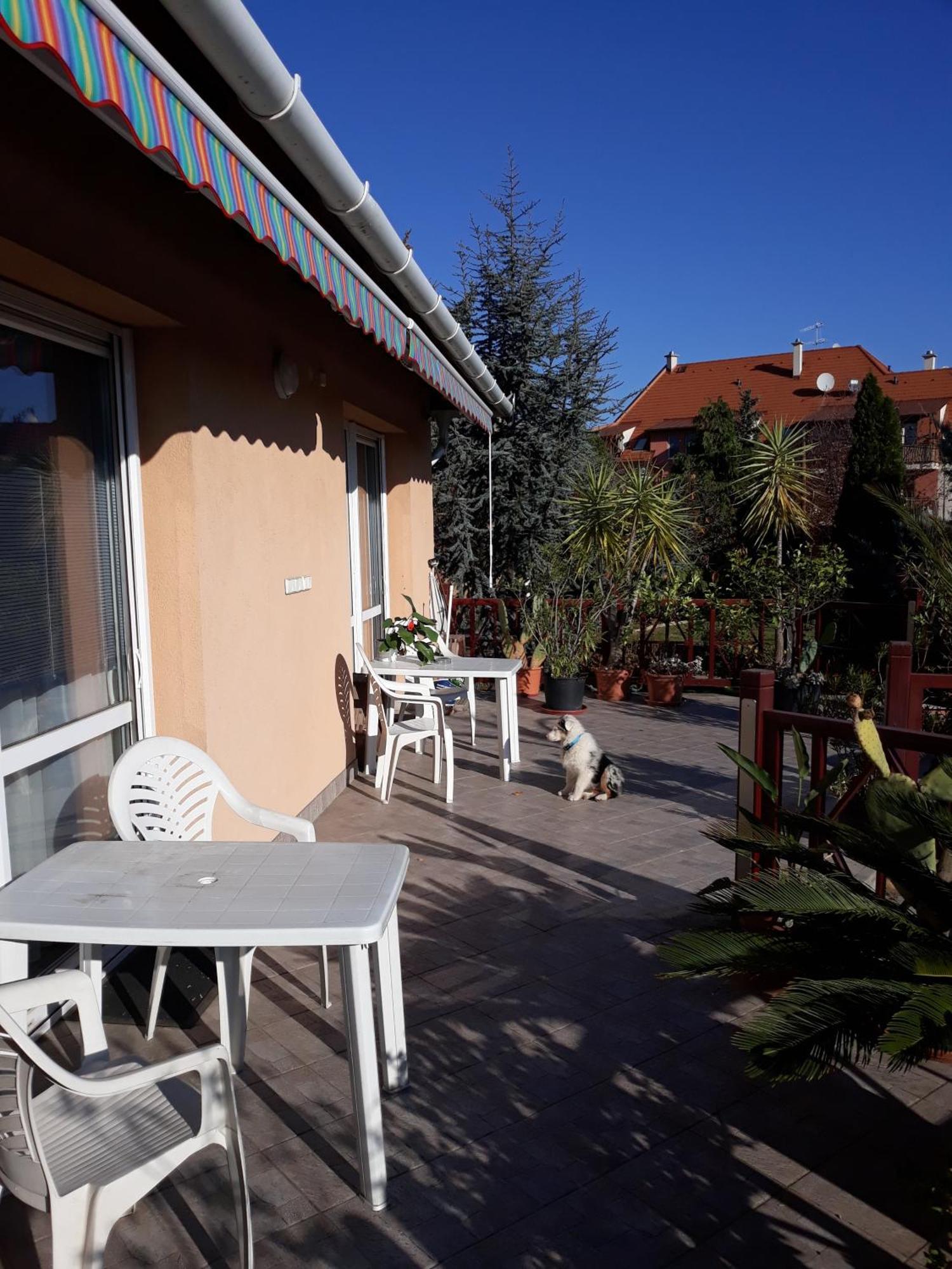 Kenezy Lux Apartman Vendeghaz Hajdúszoboszló Exteriör bild